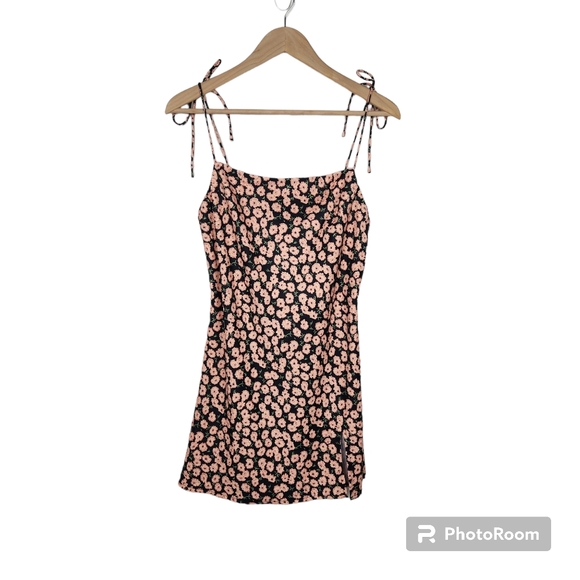 Princess Polly Dresses & Skirts - NWT Princess Polly Navy Blue Franklyn Floral Tie Strap Mini Side Slit Dress Sz 6